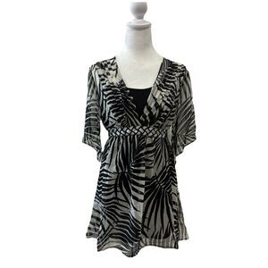 Monsoon Silk Top Blouse Tunic Babydoll Whimsical Y2K Black White Size 4 Empire